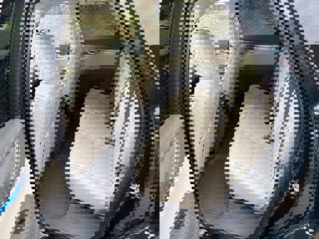 New 2026 Cadillac XT5 Premium Luxury w/ Driver Assist Package image 9