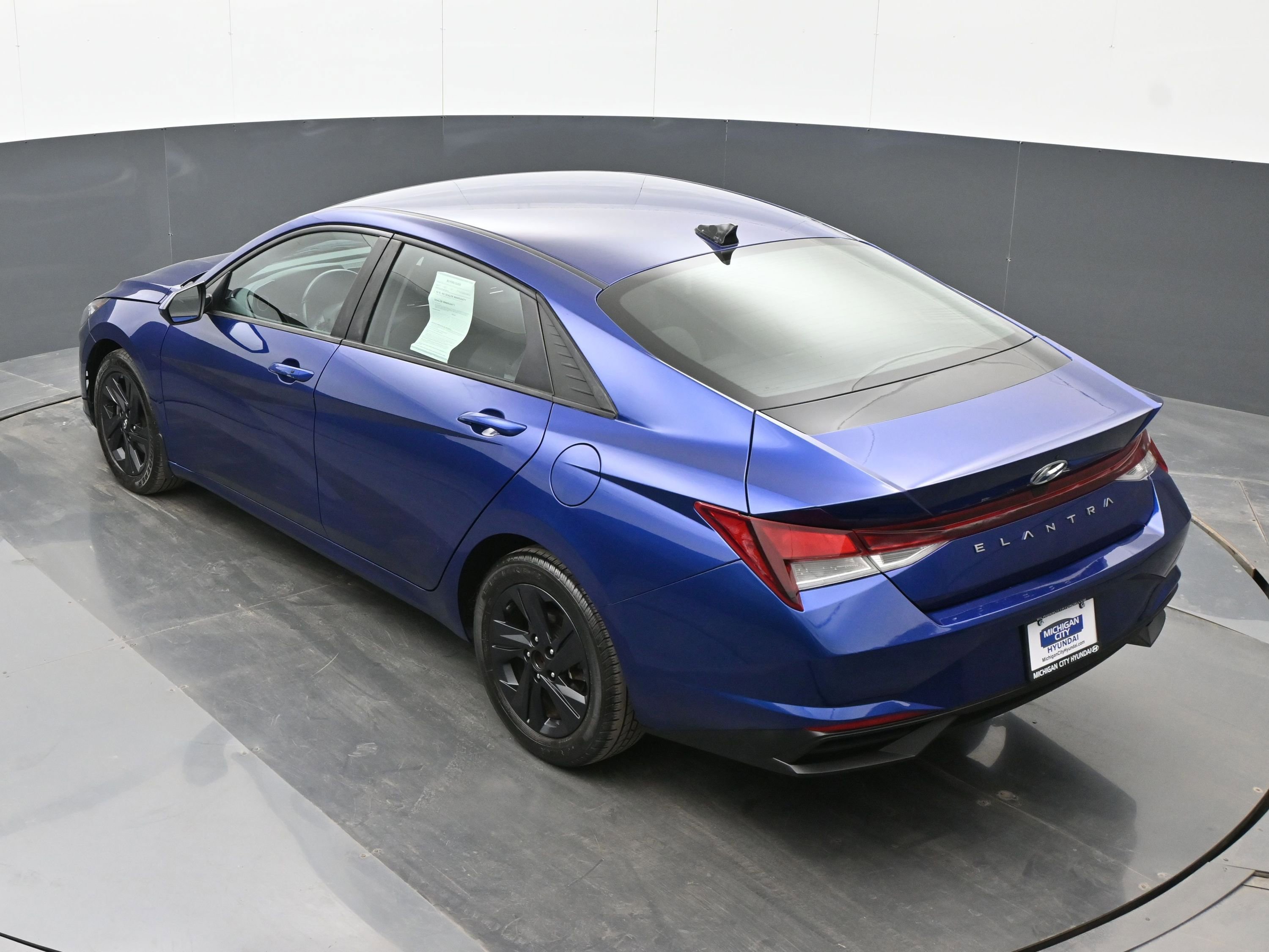 Certified 2022 Hyundai Elantra SEL w/ Convenience Package image 32