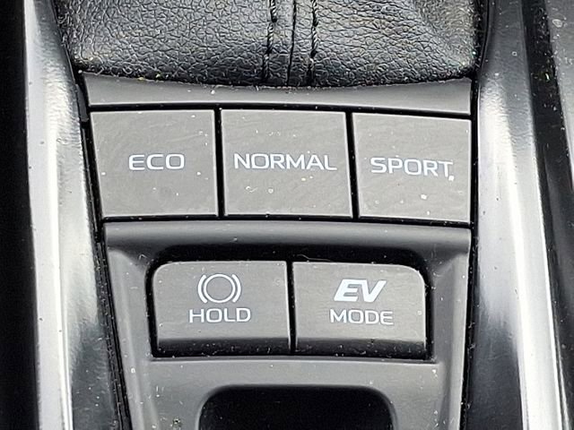 Used 2025 Toyota Camry SE image 23