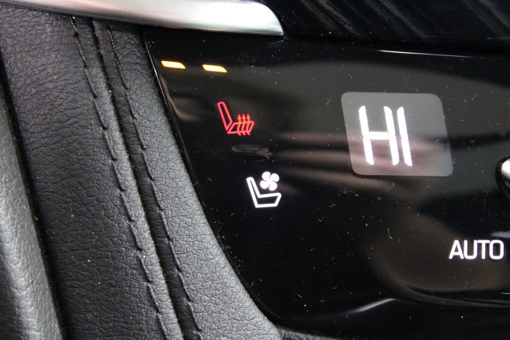 Used 2024 Cadillac XT6 Premium Luxury image 33