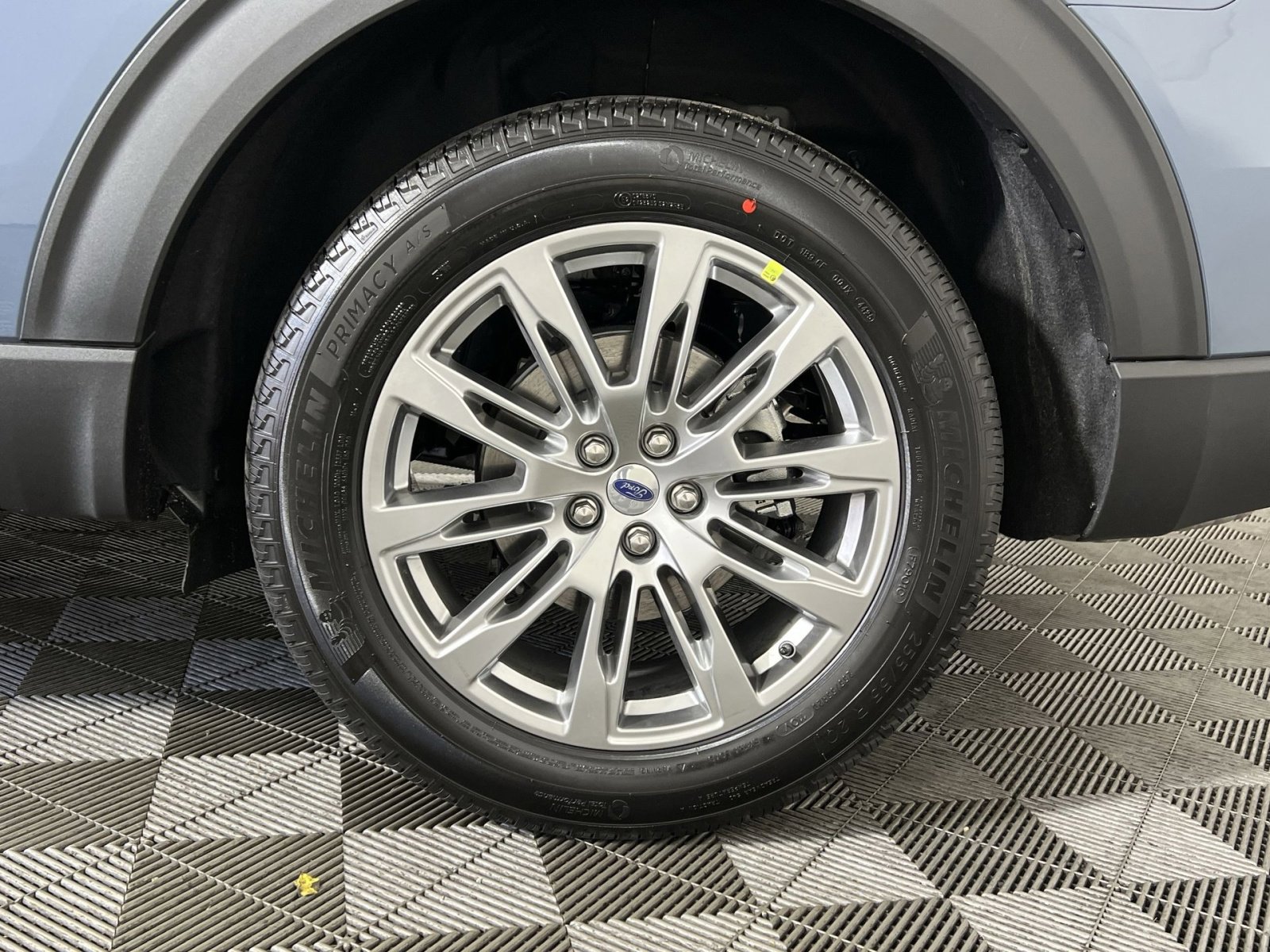 New 2026 Ford Explorer Active w/ Active Comfort Package image 12