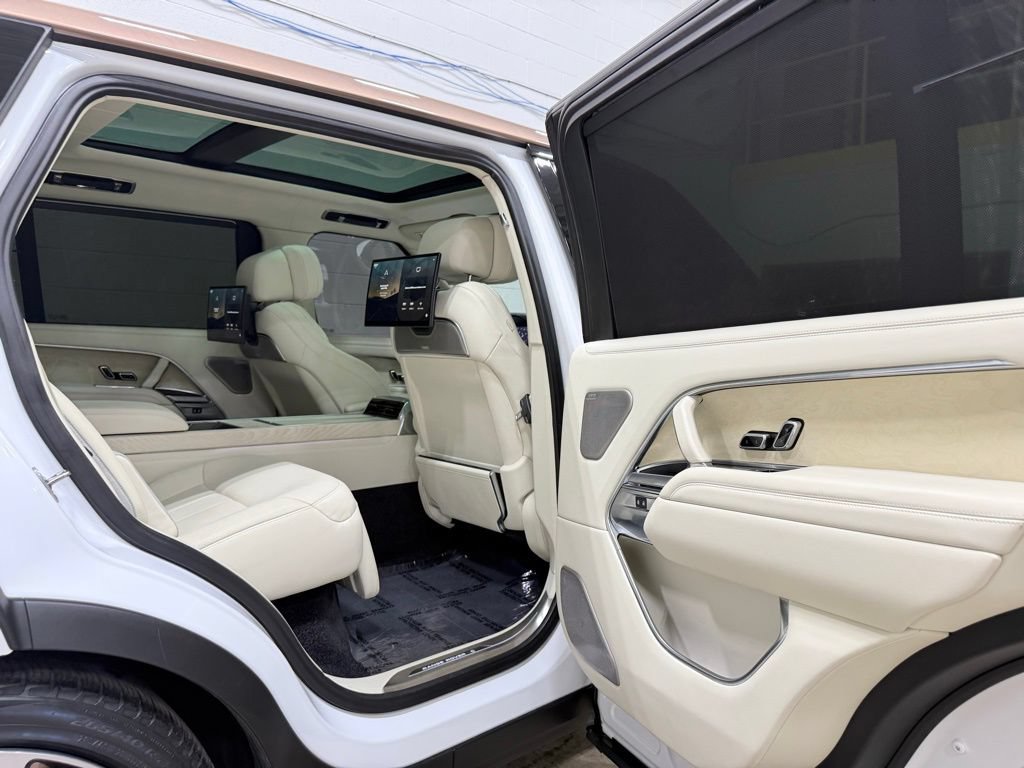 Used 2023 Land Rover Range Rover SV AWD/4WD image 63