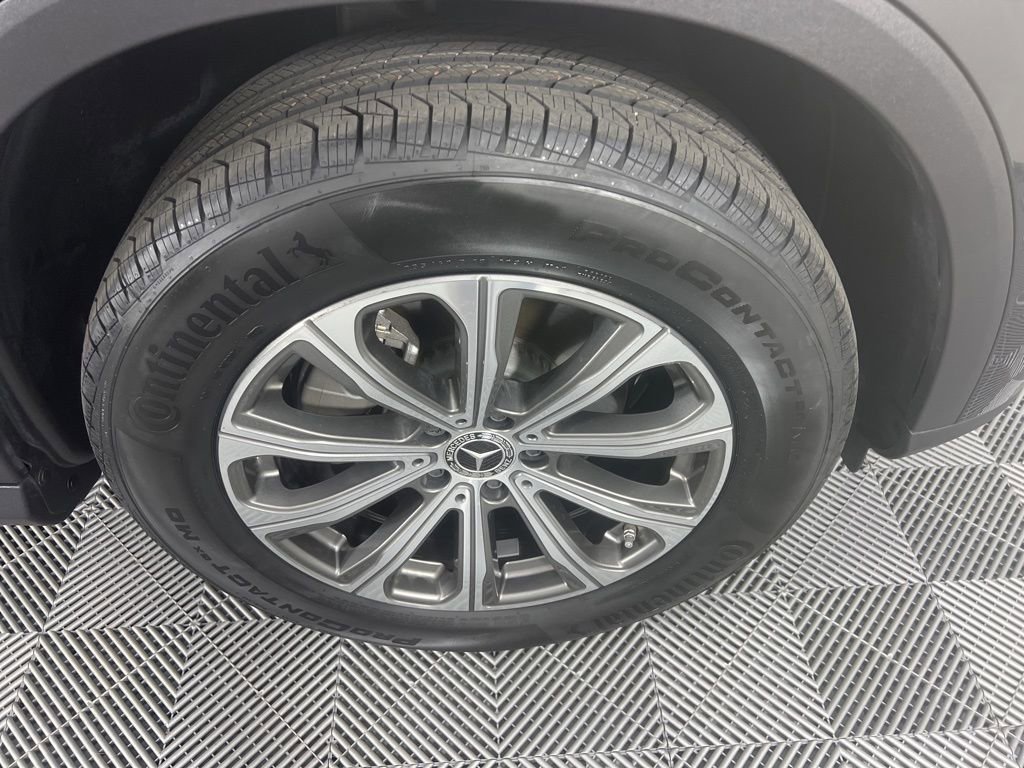 Used 2024 Mercedes-Benz GLC 300 4MATIC image 10