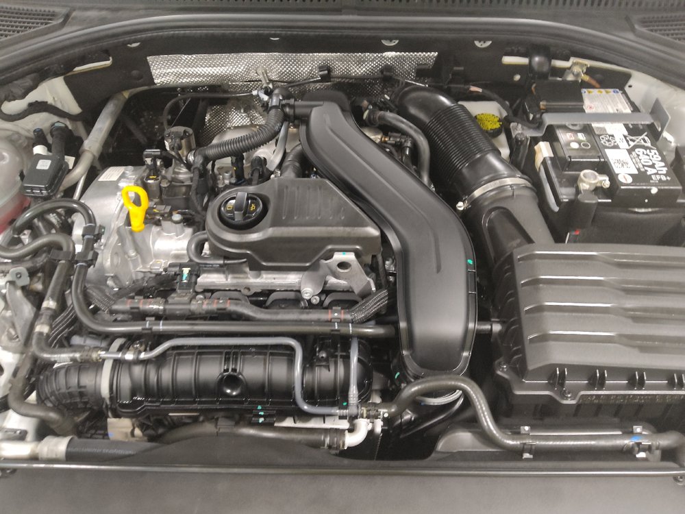 Used 2025 Volkswagen Jetta SE FWD image 30