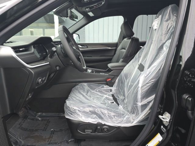 New 2025 Jeep Grand Cherokee L Limited w/ Luxury Tech Group II image 10