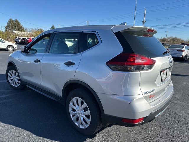 Used 2018 Nissan Rogue S image 5