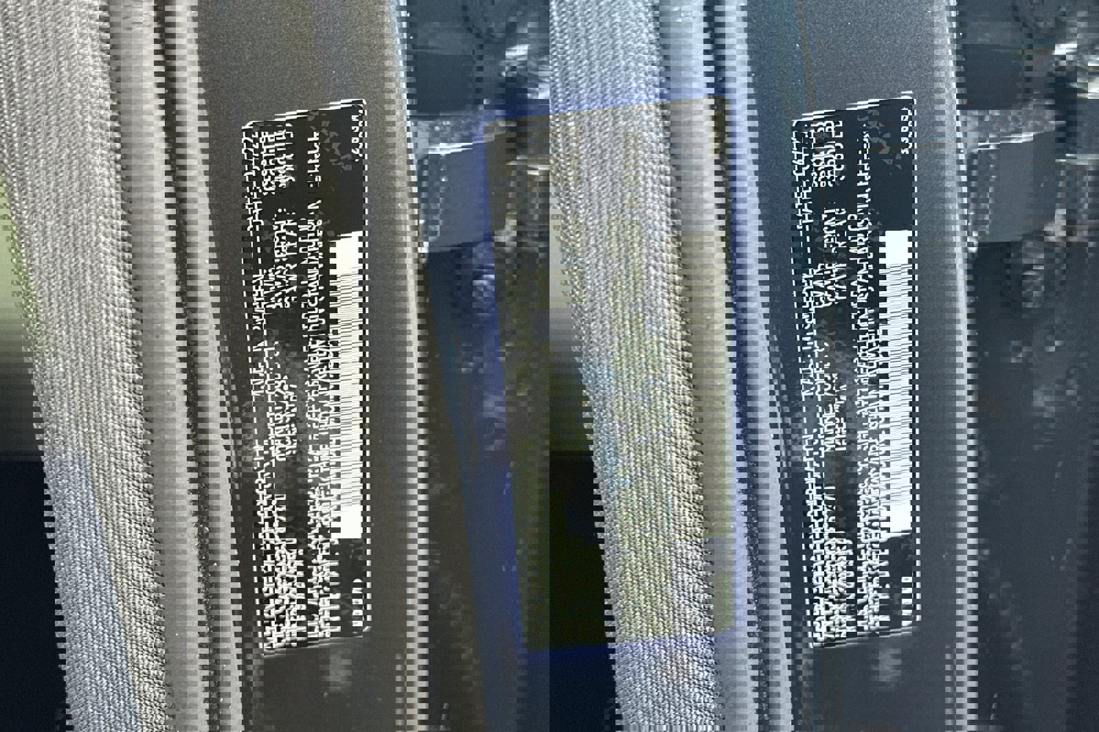 Certified 2022 Volvo XC90 T8 R-Design w/ Advanced Package image 31