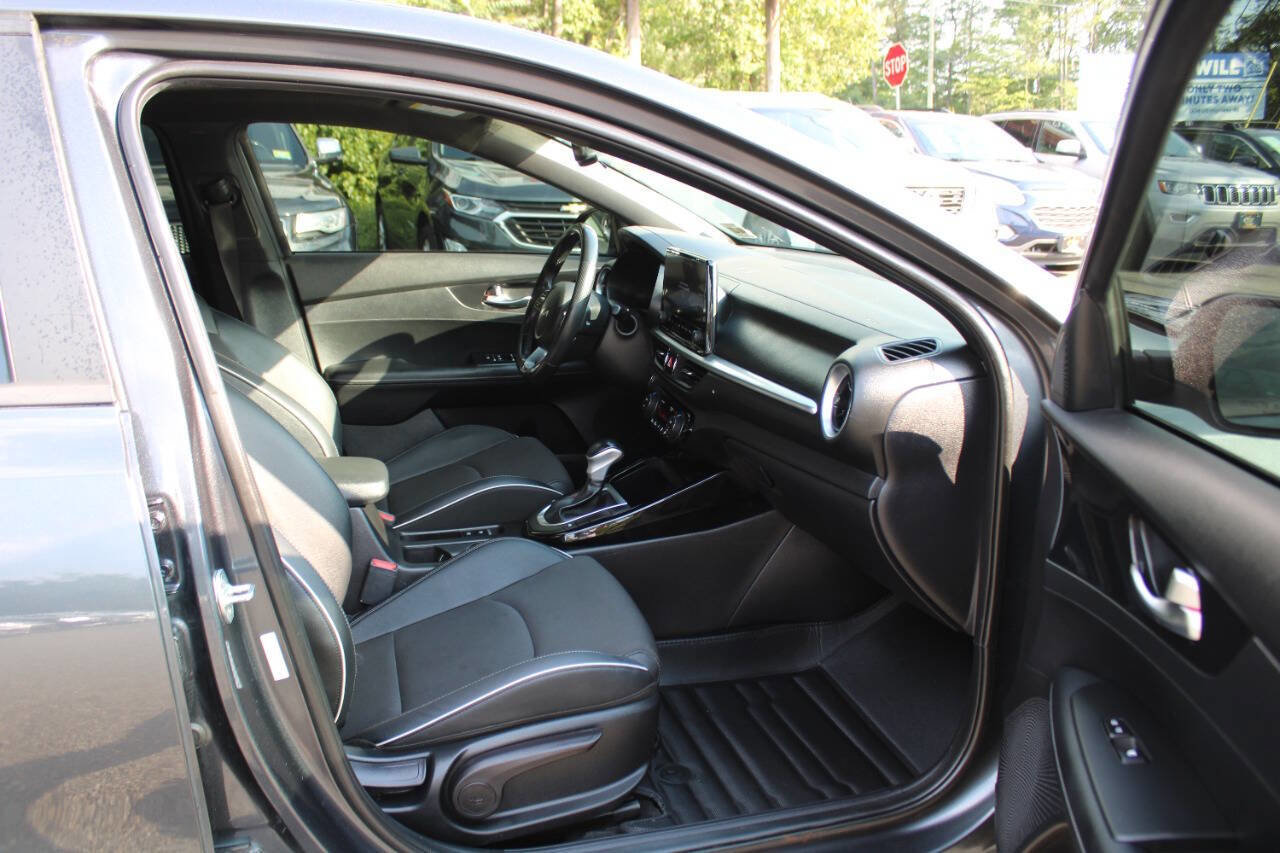 Used 2022 Kia Forte GT-Line w/ GT-Line Premium Package image 31