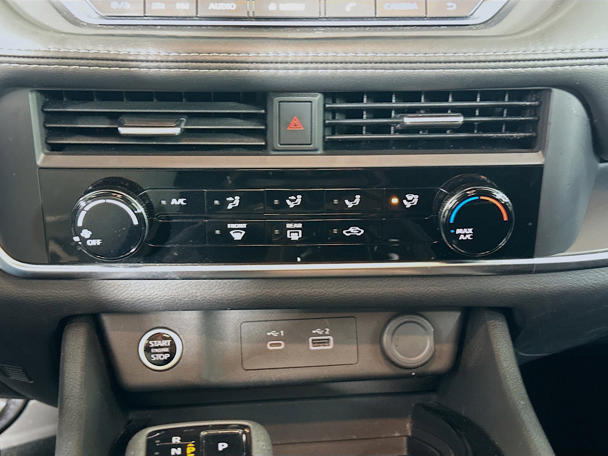 Used 2023 Nissan Rogue S image 24