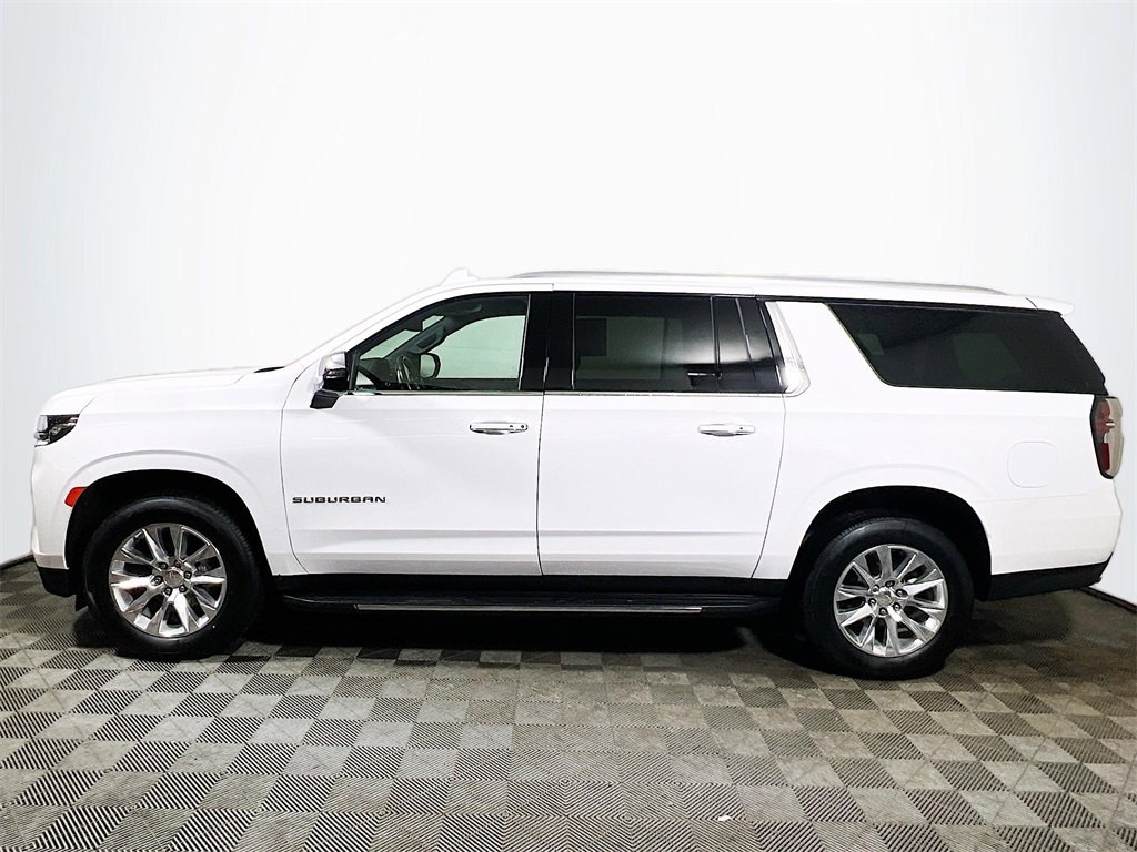 Used 2023 Chevrolet Suburban Premier image 5