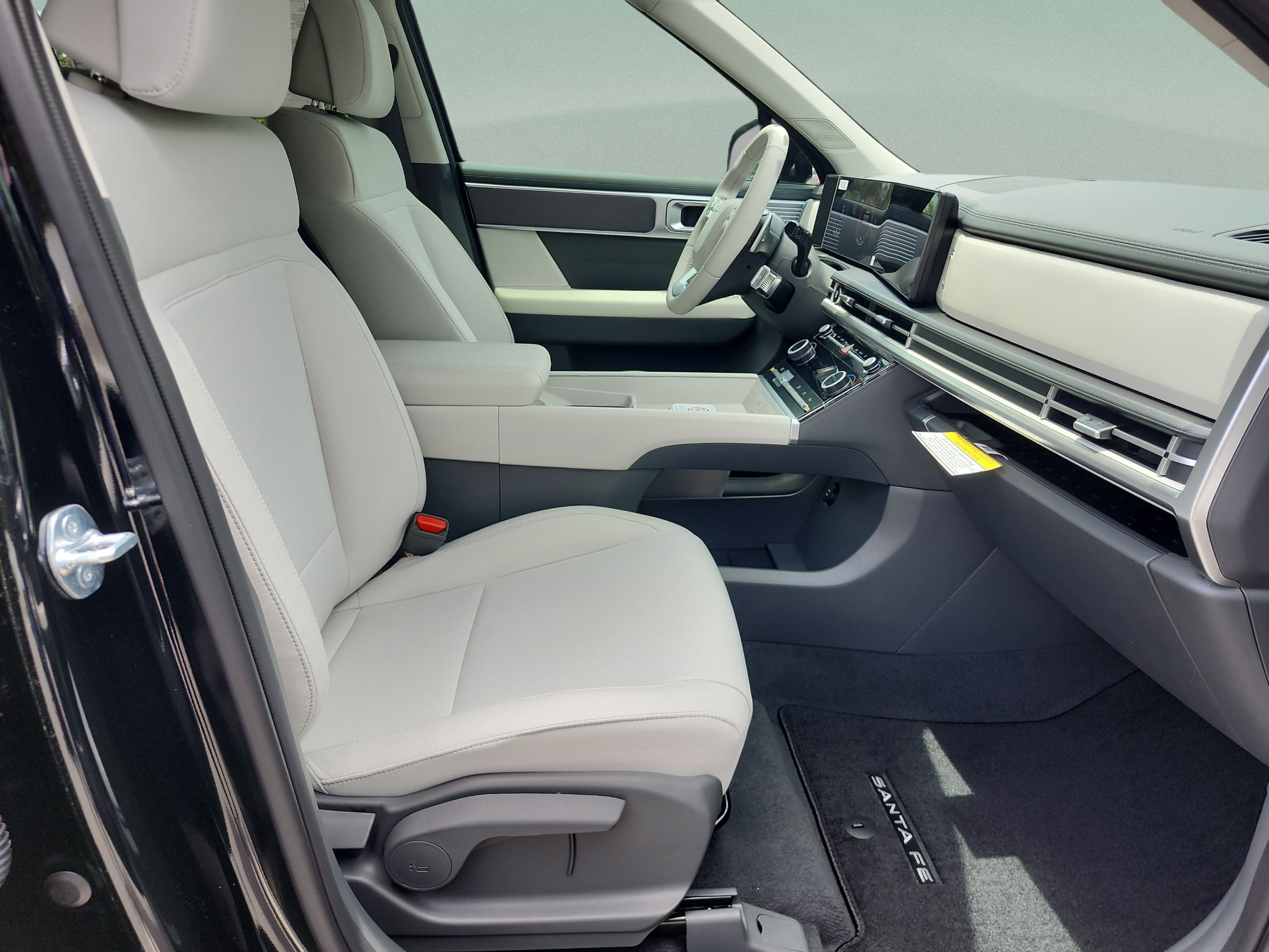 New 2026 Hyundai Santa Fe SE FWD image 18