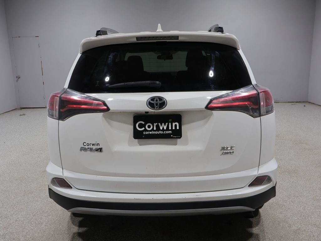 Used 2017 Toyota RAV4 XLE AWD/4WD image 3