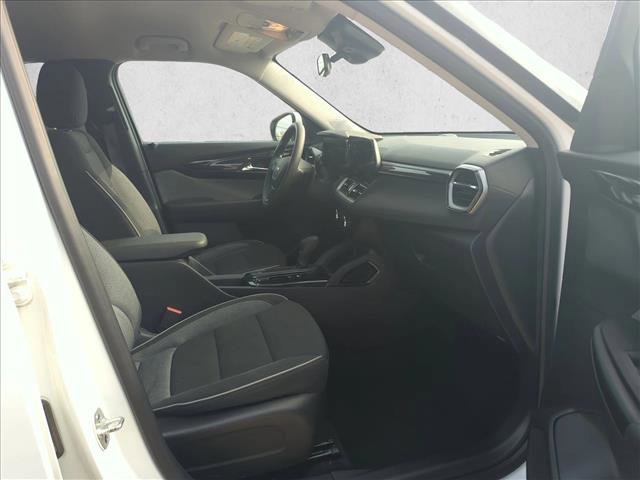 Used 2025 Chevrolet TrailBlazer LT image 15