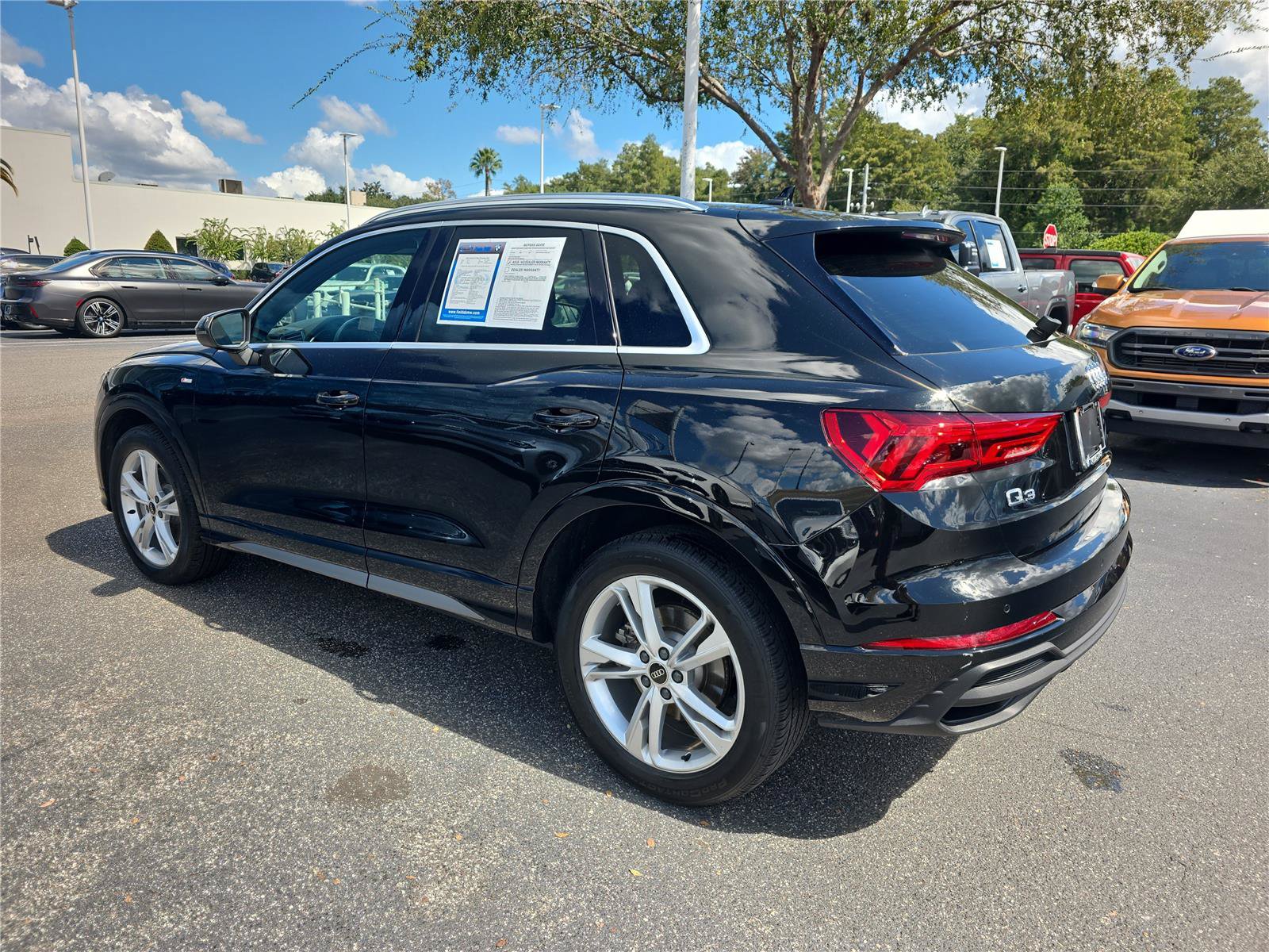 Used 2023 Audi Q3 2.0T Premium Plus w/ Premium Plus Package AWD/4WD image 4