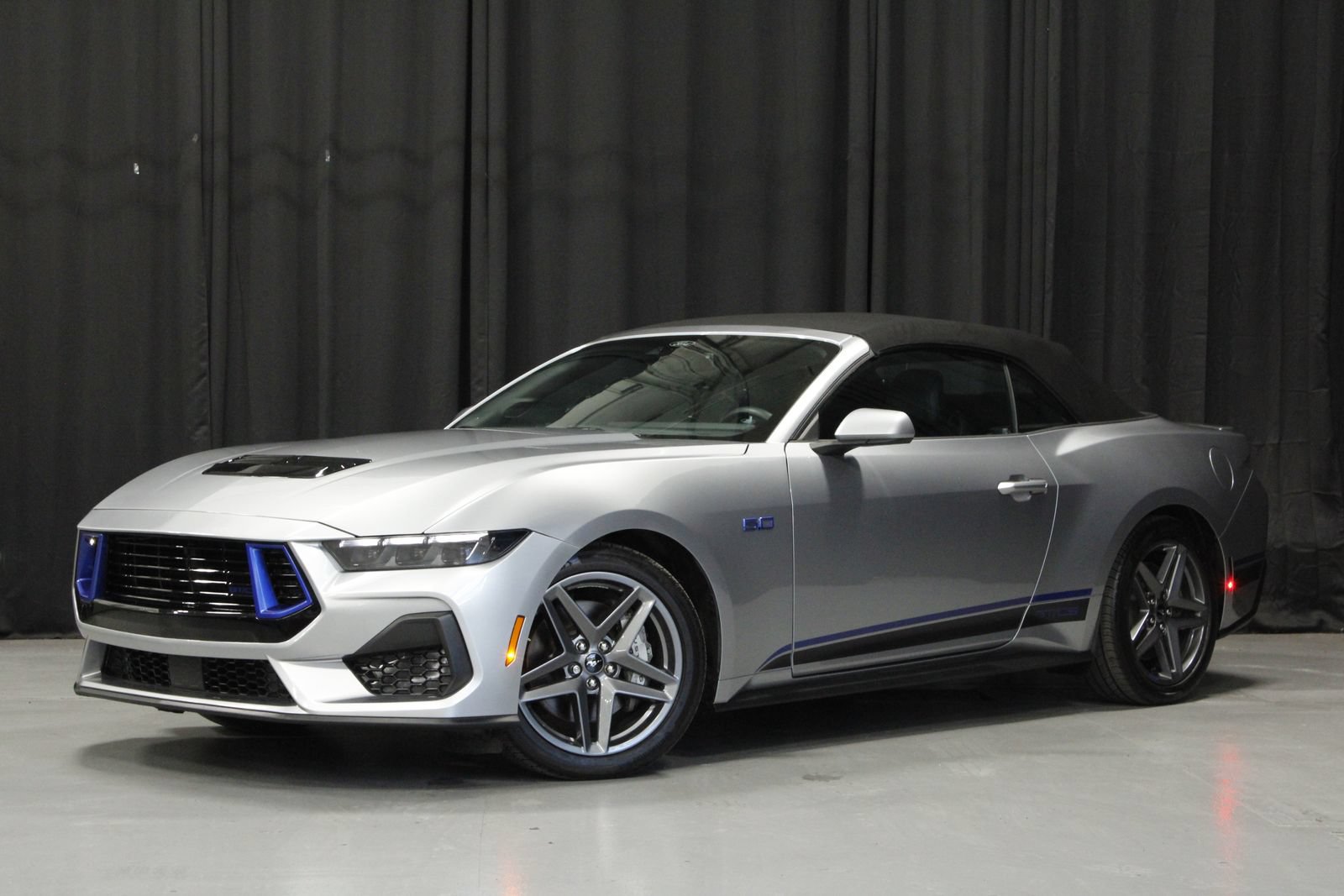 Used 2025 Ford Mustang GT Premium w/ California Special Package RWD image 1