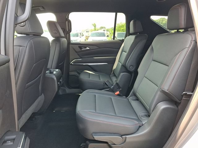 Used 2026 Chevrolet Traverse Z71 AWD/4WD image 17