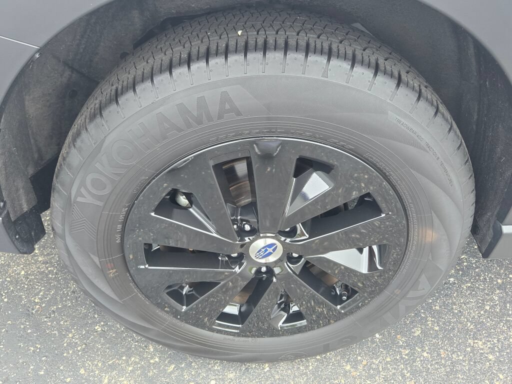 Certified 2025 Subaru Outback Premium AWD/4WD image 10