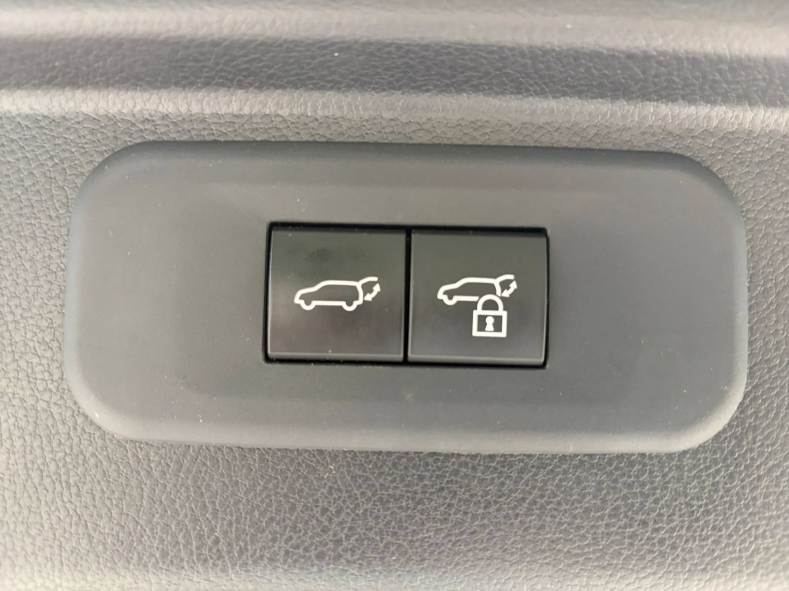 Used 2025 Toyota Grand Highlander FWD image 23