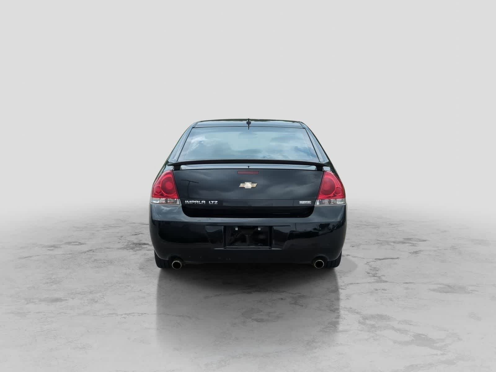 Used 2012 Chevrolet Impala LTZ FWD image 7