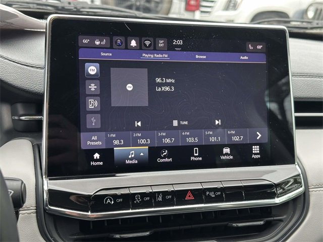 Certified 2022 Jeep Compass Limited image 33