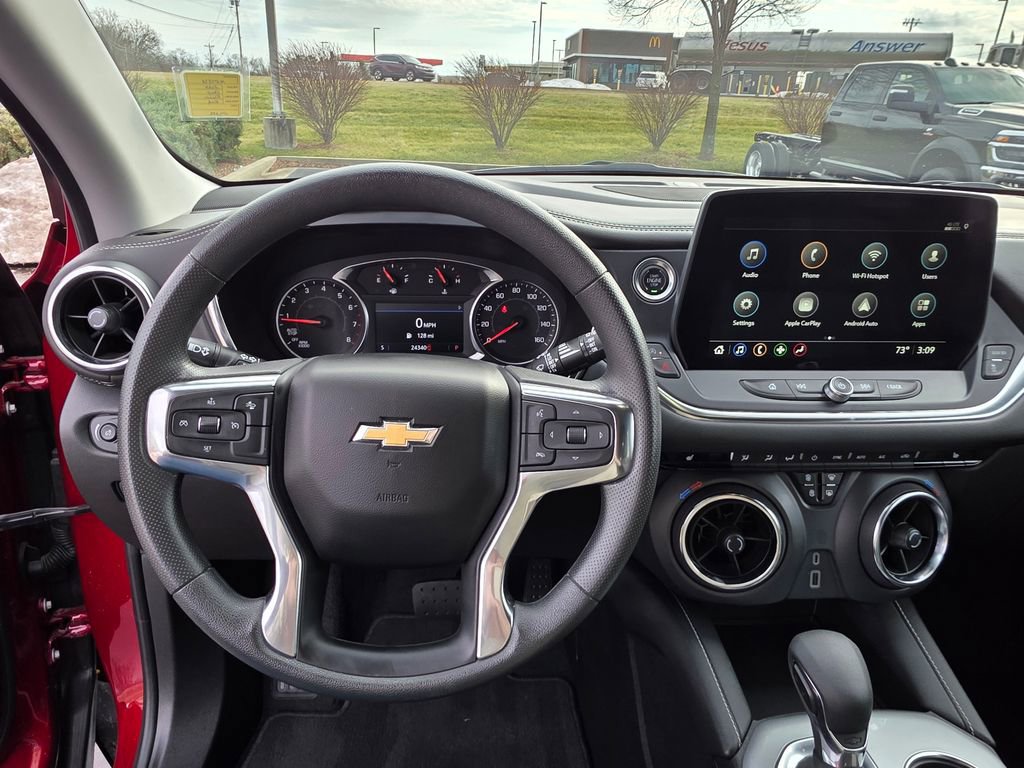 Used 2025 Chevrolet Blazer LT image 15