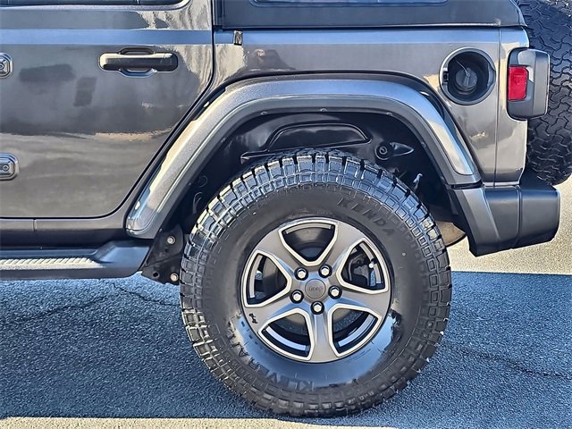 Used 2018 Jeep Wrangler Unlimited Sahara image 12