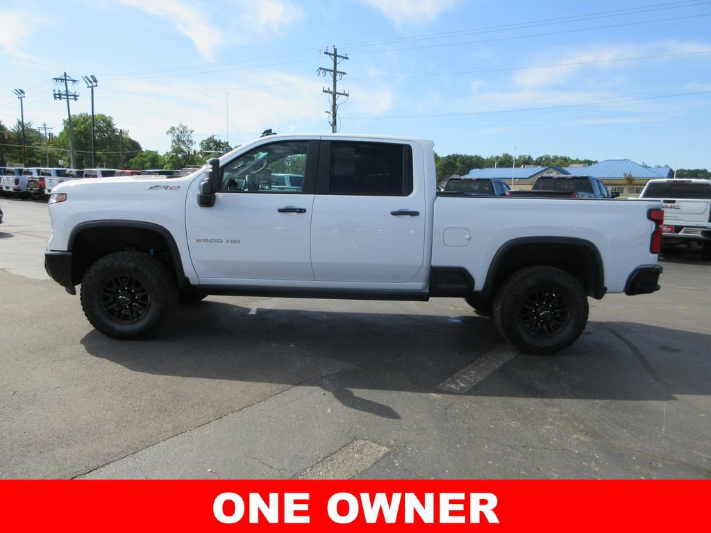 Certified 2026 Chevrolet Silverado 2500 ZR2 AWD/4WD image 11