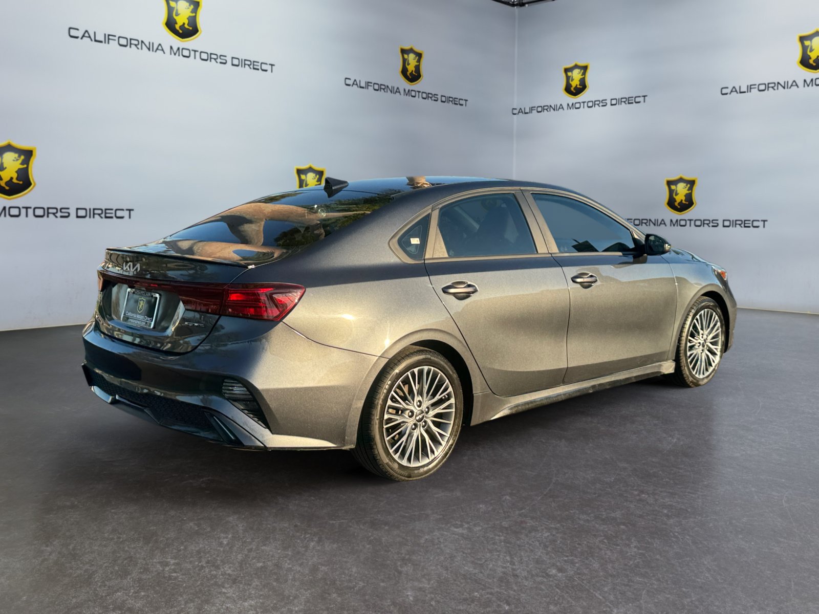 Used 2022 Kia Forte GT-Line w/ GT-Line Premium Package FWD image 5