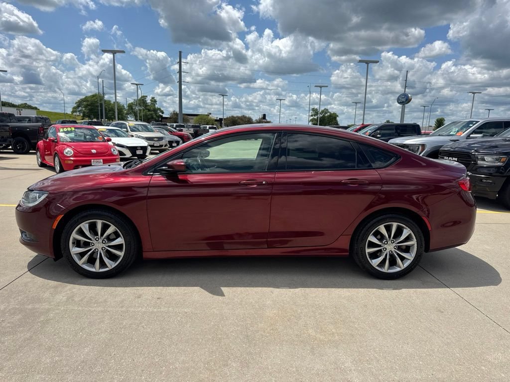 Used 2016 Chrysler 200 S w/ Comfort Group FWD image 23