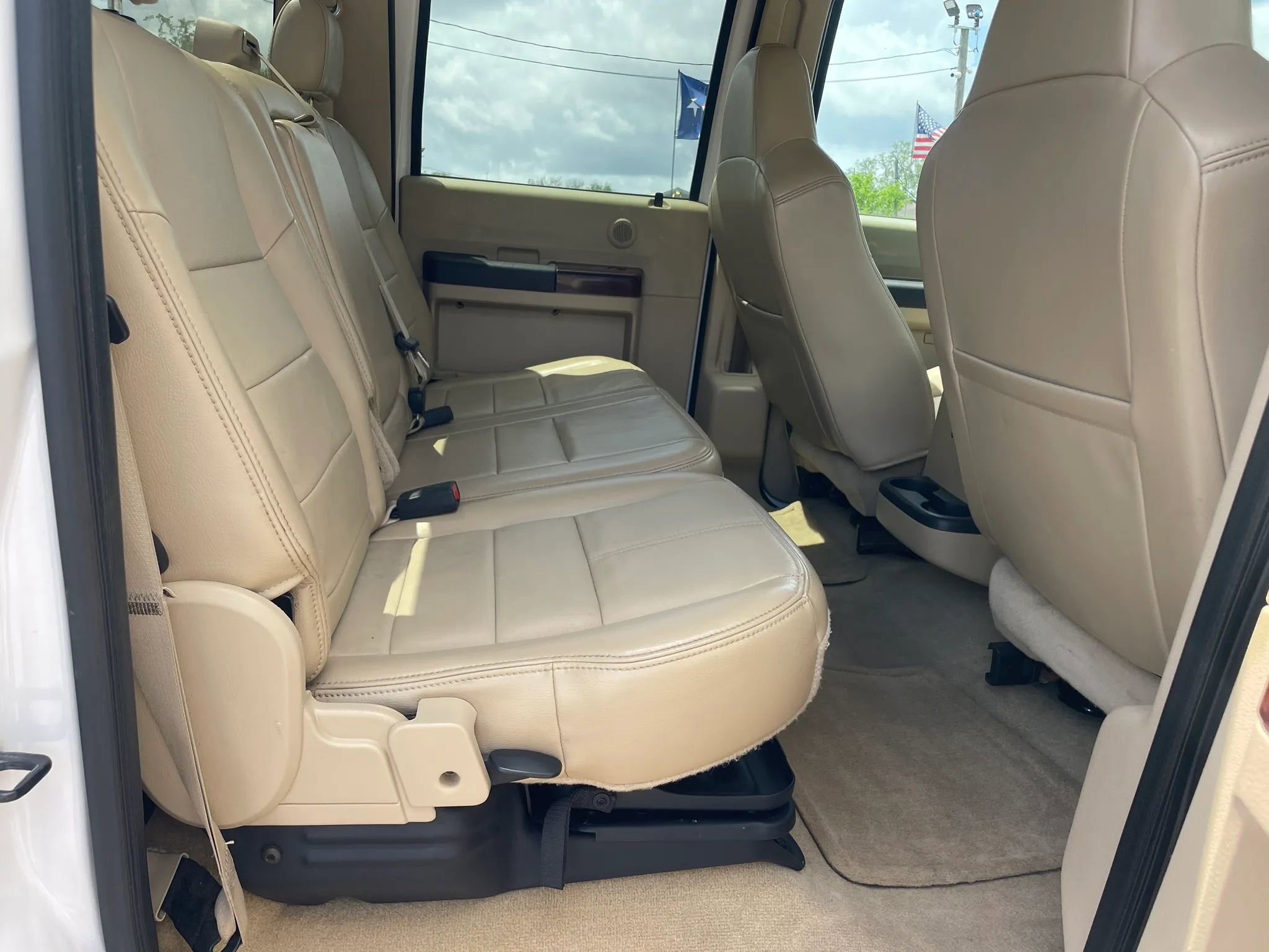 Used 2010 Ford F350 Lariat AWD/4WD image 17