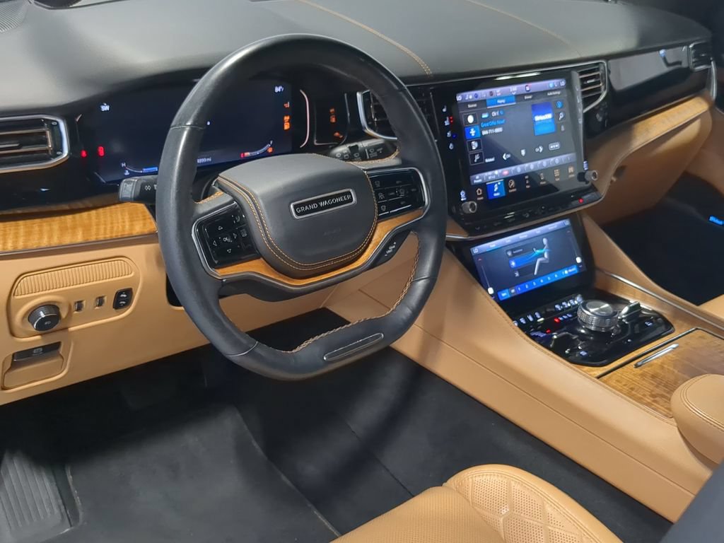 Used 2022 Jeep Grand Wagoneer Series III AWD/4WD image 12