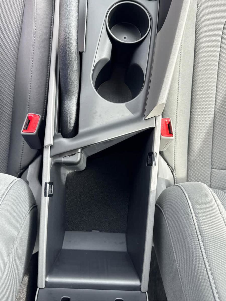 New 2026 Hyundai Elantra SE FWD image 38