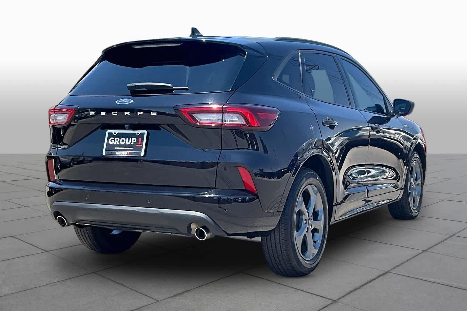 Used 2023 Ford Escape ST-Line w/ Tech Pack #1 FWD image 12