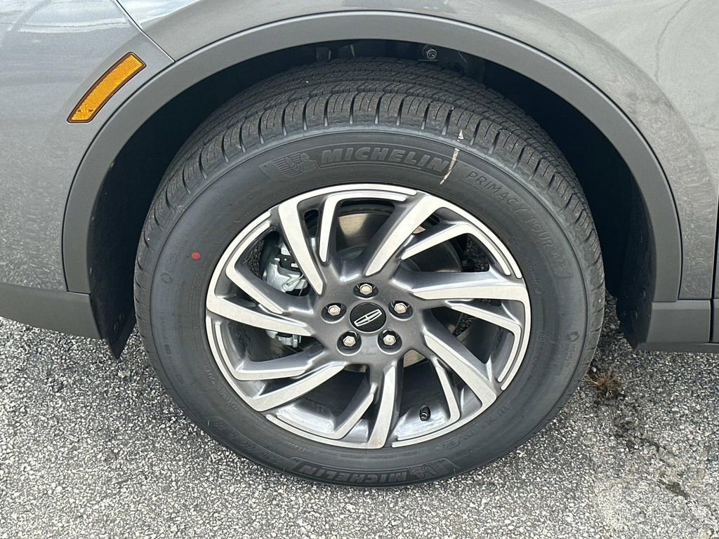 New 2025 Lincoln Corsair FWD w/ Equipment Group 101A image 11