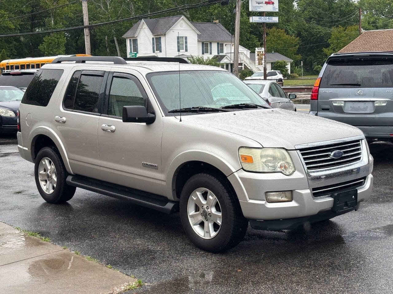 Used 2007 Ford Explorer XLT AWD/4WD image 3