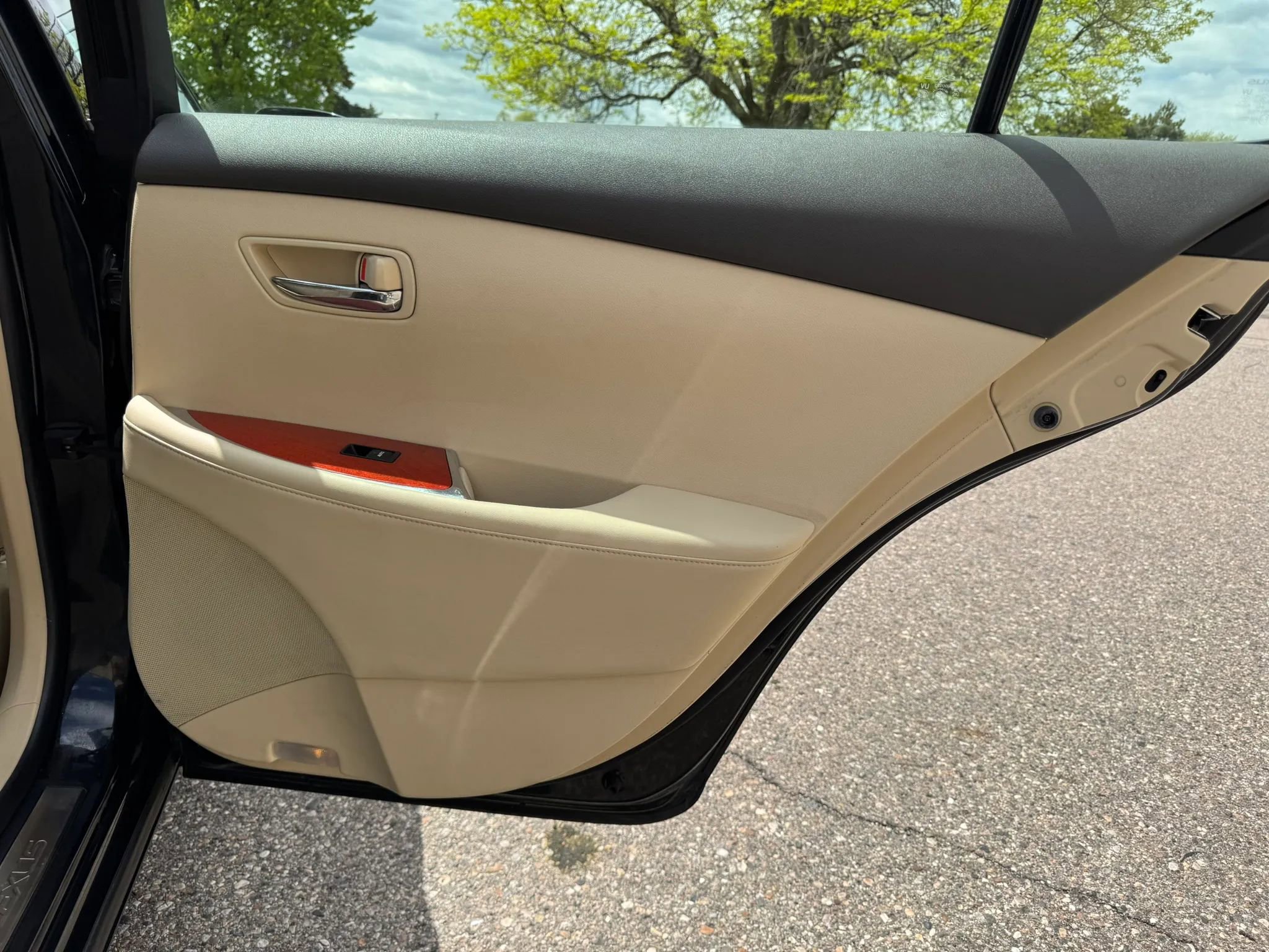 Used 2011 Lexus ES 350 FWD image 34