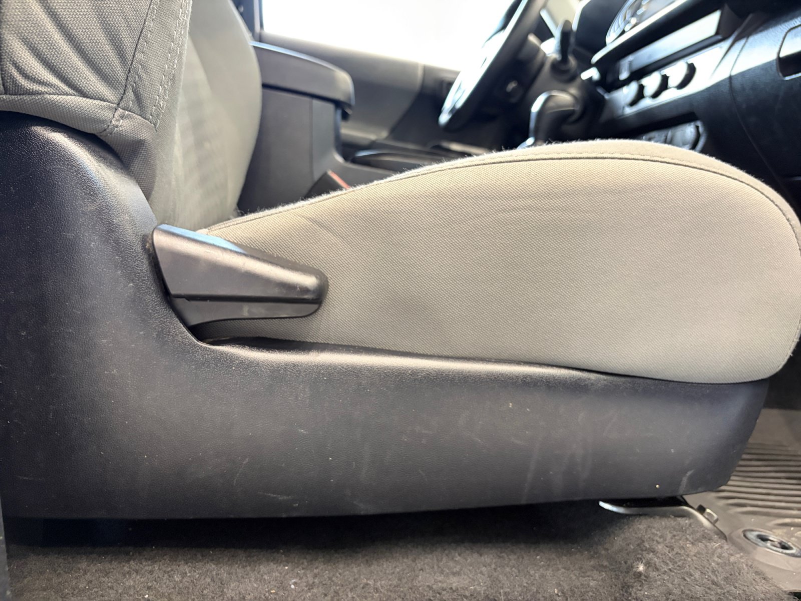 Used 2021 Toyota Tacoma SR RWD image 32