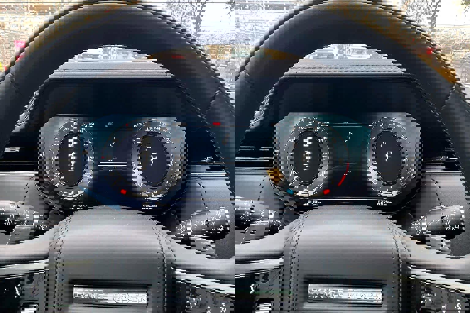 Used 2023 Land Rover Range Rover SE image 30