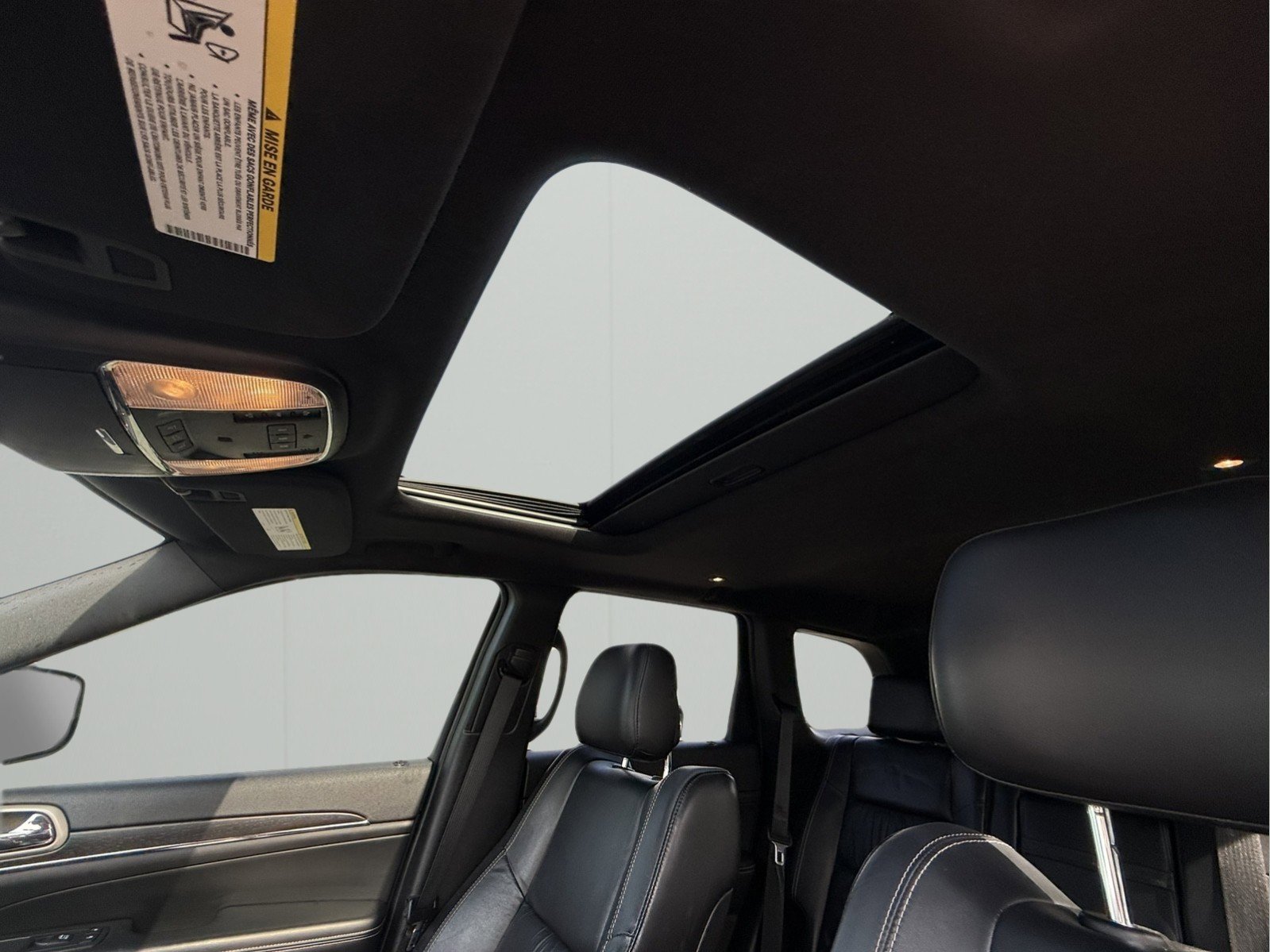 Used 2016 Jeep Grand Cherokee Limited image 28