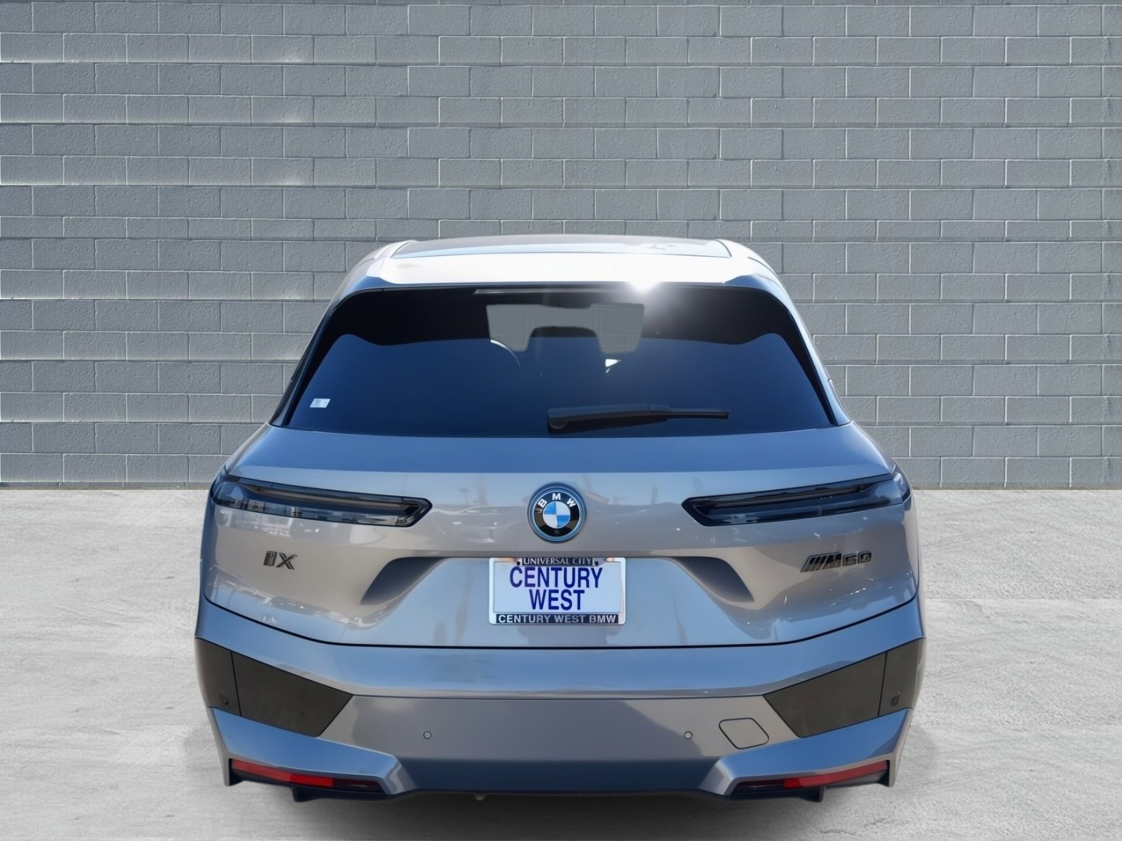 Used 2025 BMW iX M60 image 5