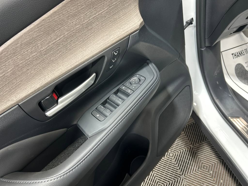 Used 2026 Toyota Grand Highlander Limited image 13