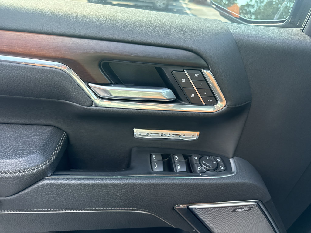 Used 2025 GMC Sierra 1500 Denali AWD/4WD image 17