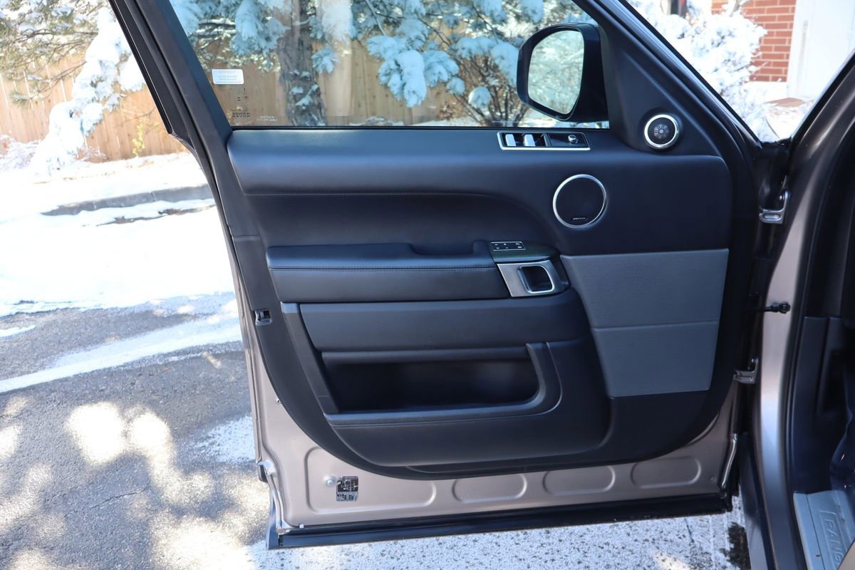 Used 2021 Land Rover Range Rover Sport HSE Dynamic image 23