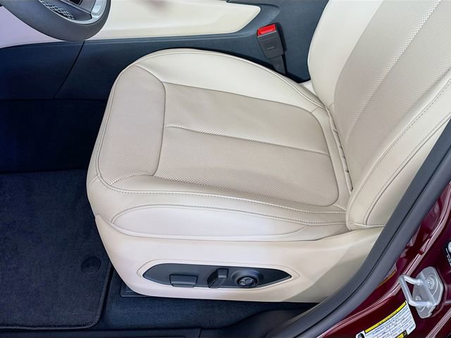 New 2025 Jeep Grand Cherokee Limited w/ Luxury Tech Group II image 22