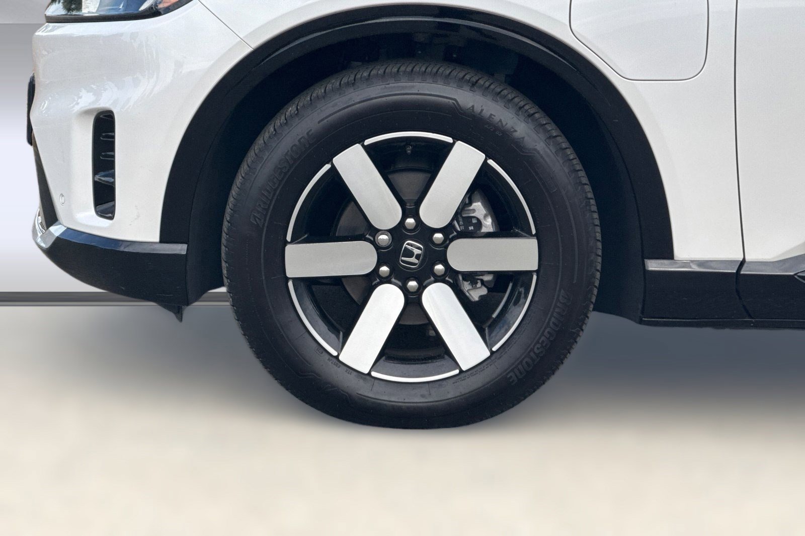 Certified 2025 Honda Prologue Touring image 12