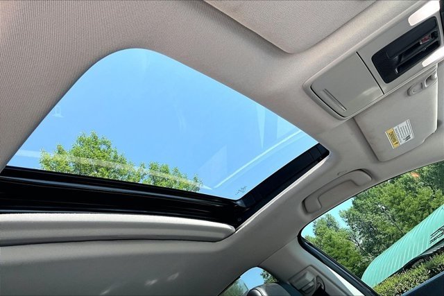 Used 2023 Honda Accord EX-L image 27