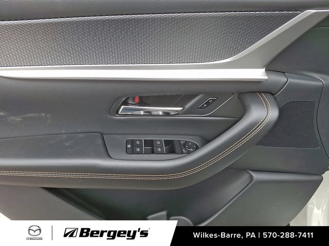 Certified 2025 MAZDA CX-70 3.3 Turbo w/ Premium Package AWD/4WD image 9