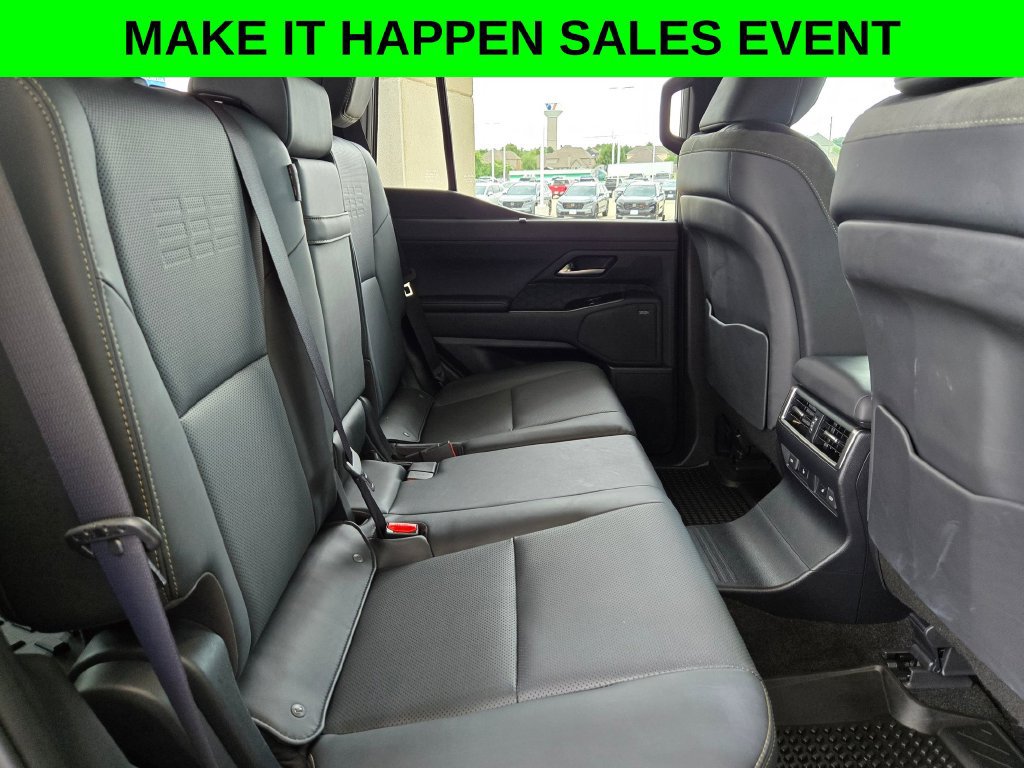 Used 2024 Lexus GX 550 AWD/4WD image 25