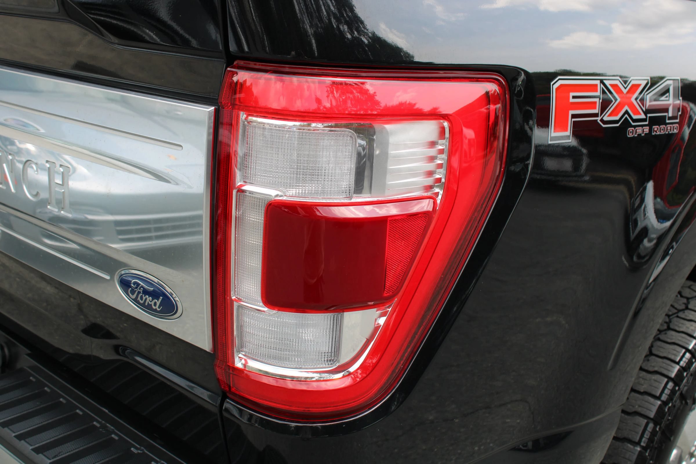 Used 2023 Ford F150 King Ranch w/ Equipment Group 601A High AWD/4WD image 34