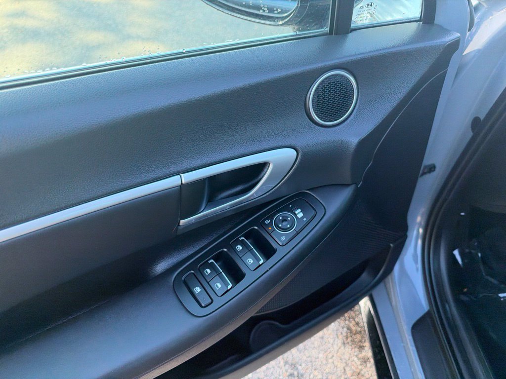 Used 2024 Hyundai Sonata SEL FWD image 10